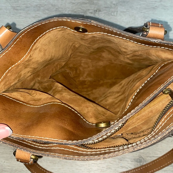 Patricia Nash Poppy Top Zip Map Tote - Picture 13 of 16